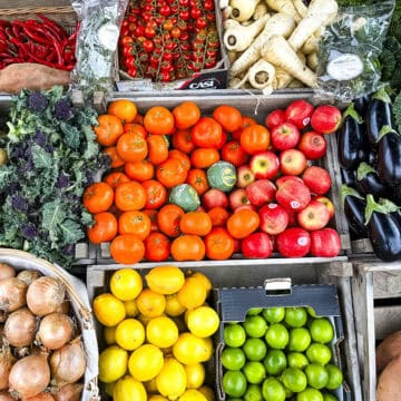 eating seasonally what it is and why it matters selection of fruits and vegetables in season.